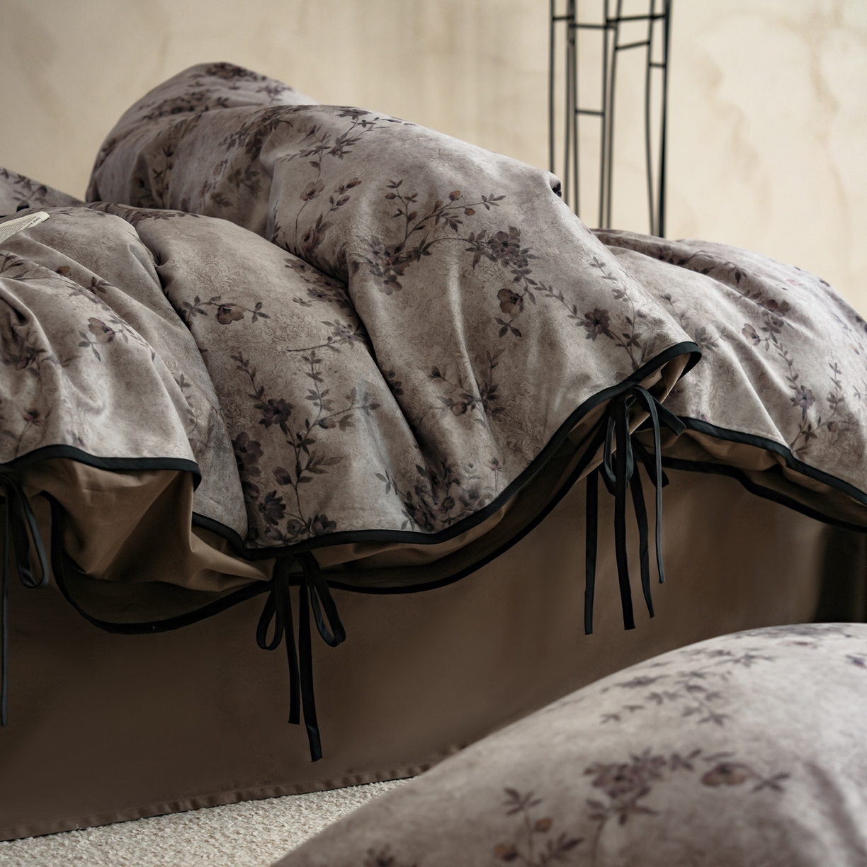 91家纺网 家纺一手货源 找家纺 简纯主义 2026新款50s全棉数码印花四件套-南风知我意 南风知我意-灰