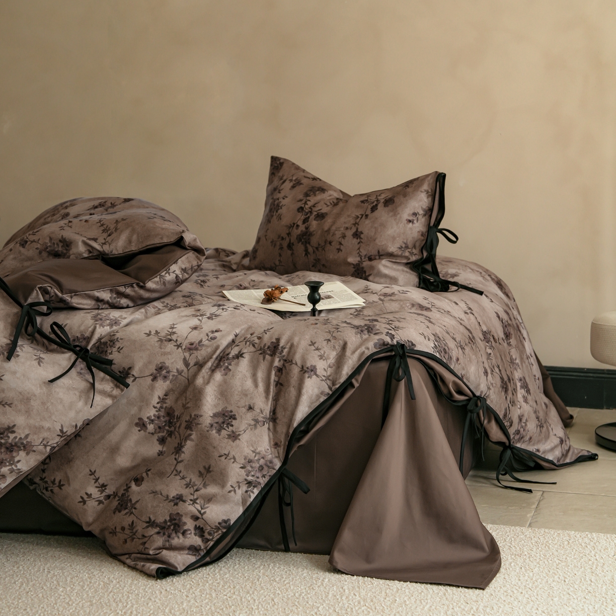 91家纺网 家纺一手货源 找家纺 简纯主义 2026新款50s全棉数码印花四件套-南风知我意 南风知我意-咖