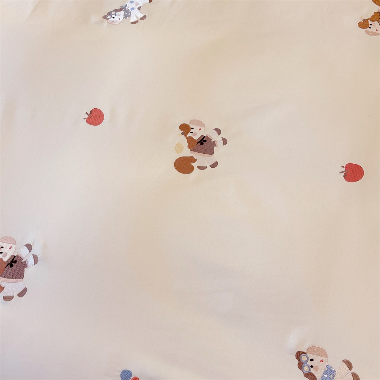 91家纺网 家纺一手货源 找家纺 （总）鼎飞家纺 2026新款100支新疆长绒棉绣花四件套--欢快的小马驹