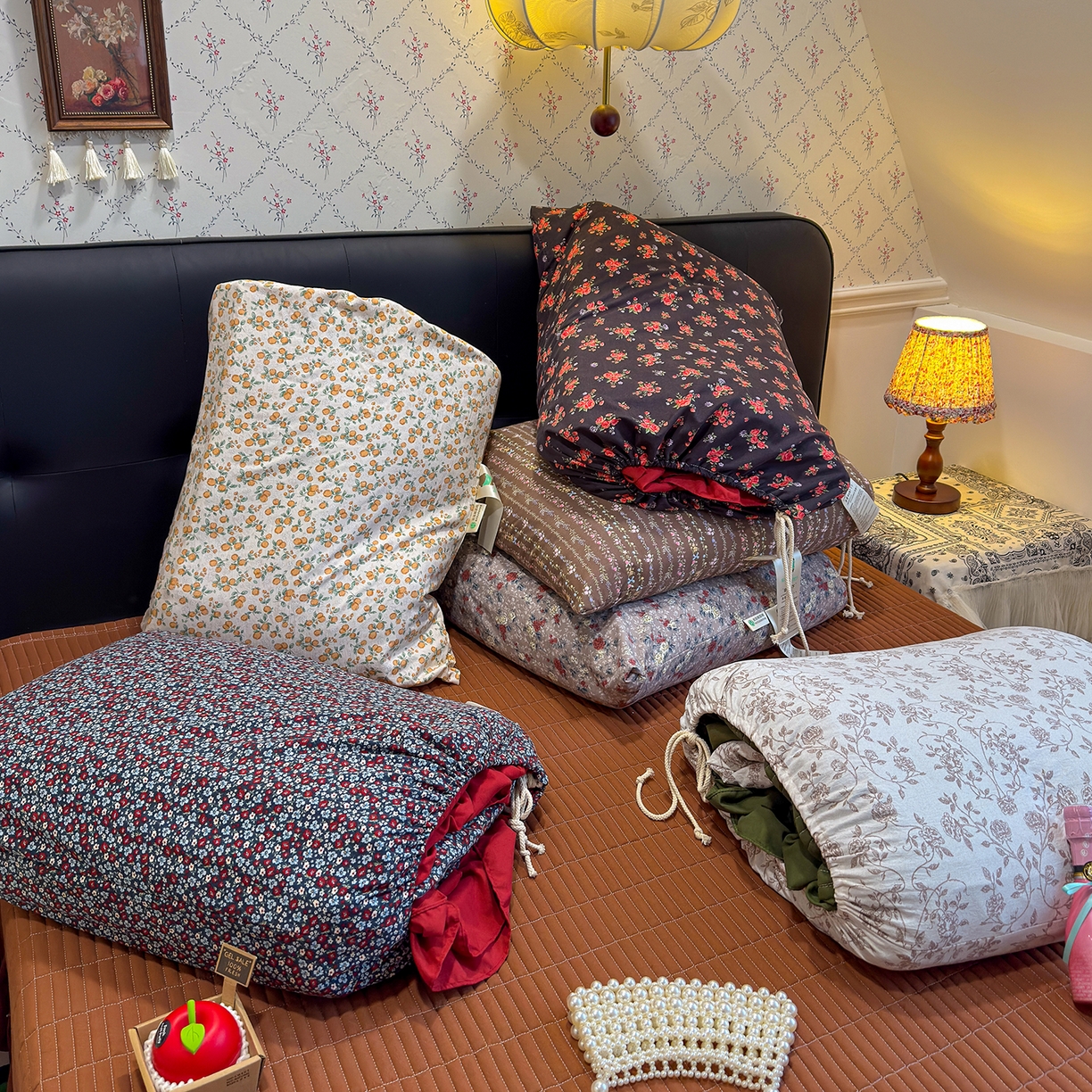 91家纺网 家纺一手货源 找家纺 （总）赫梵茜 2026新款韩系古法韩国水洗棉仿棉云感棉大布袋法式浪漫大花边床盖四件套