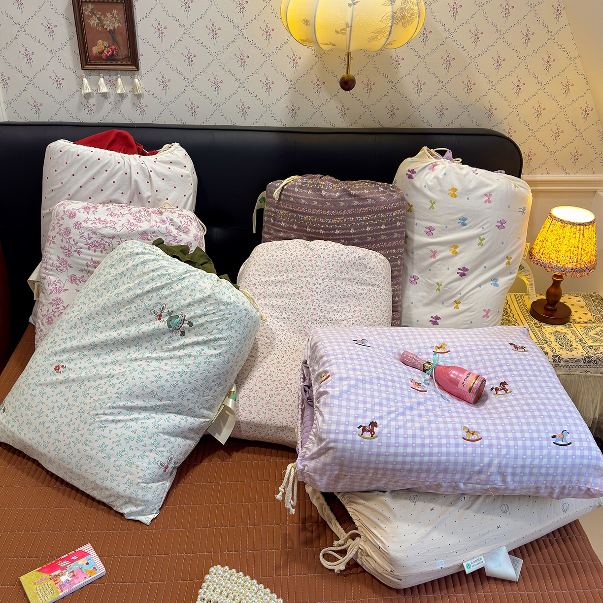 91家纺网 家纺一手货源 找家纺 （总）赫梵茜 2026新款韩系古法韩国水洗棉仿棉云感棉大布袋法式浪漫大花边床盖四件套