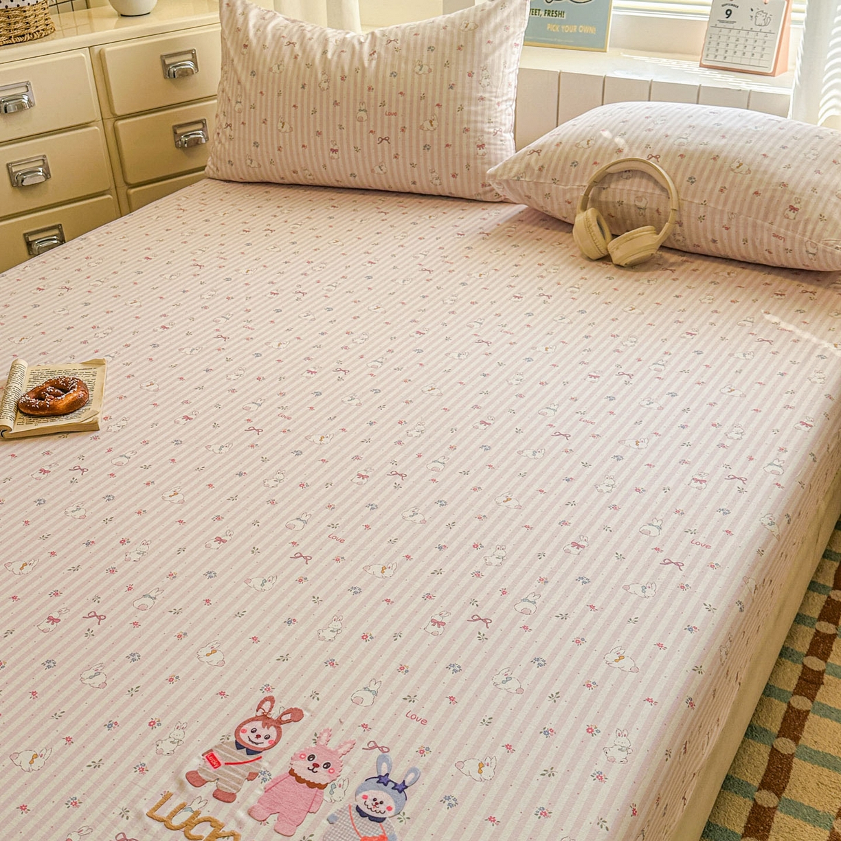 91家纺网 家纺一手货源 找家纺 易辰美 2026新款13372全棉纯棉印花卡通床笠单品床笠单件单床笠 三只兔子