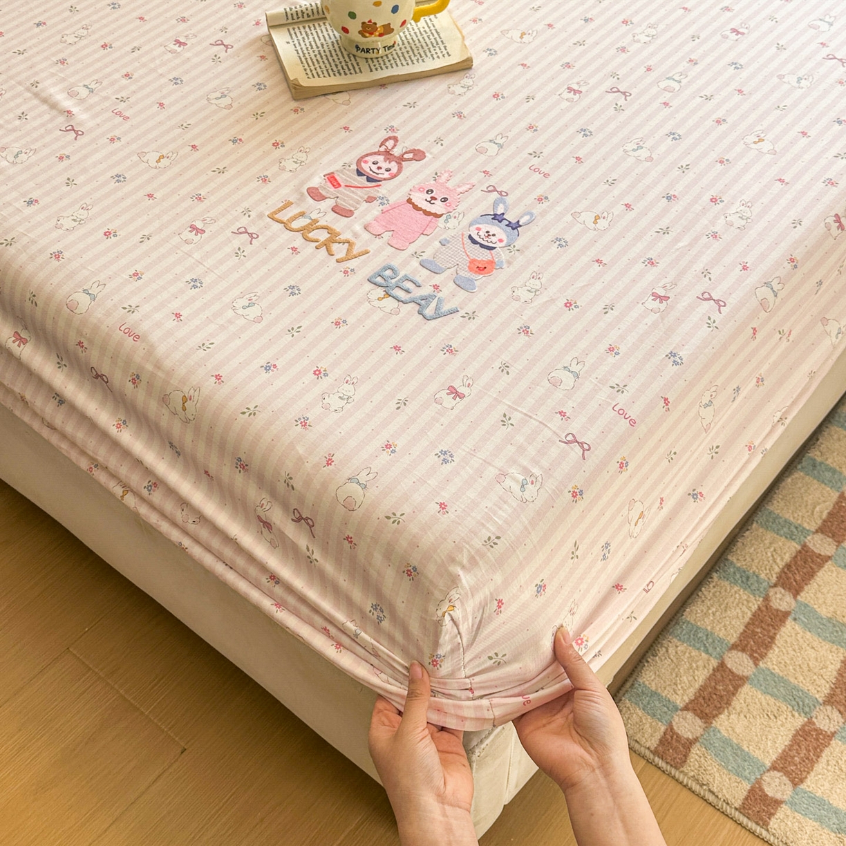 91家纺网 家纺一手货源 找家纺 易辰美 2026新款13372全棉纯棉印花卡通床笠单品床笠单件单床笠 三只兔子