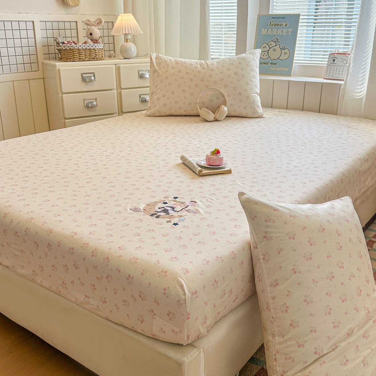 91家纺网 家纺一手货源 找家纺 易辰美 2026新款13372全棉纯棉印花卡通床笠单品床笠单件单床笠 月亮女孩（一）