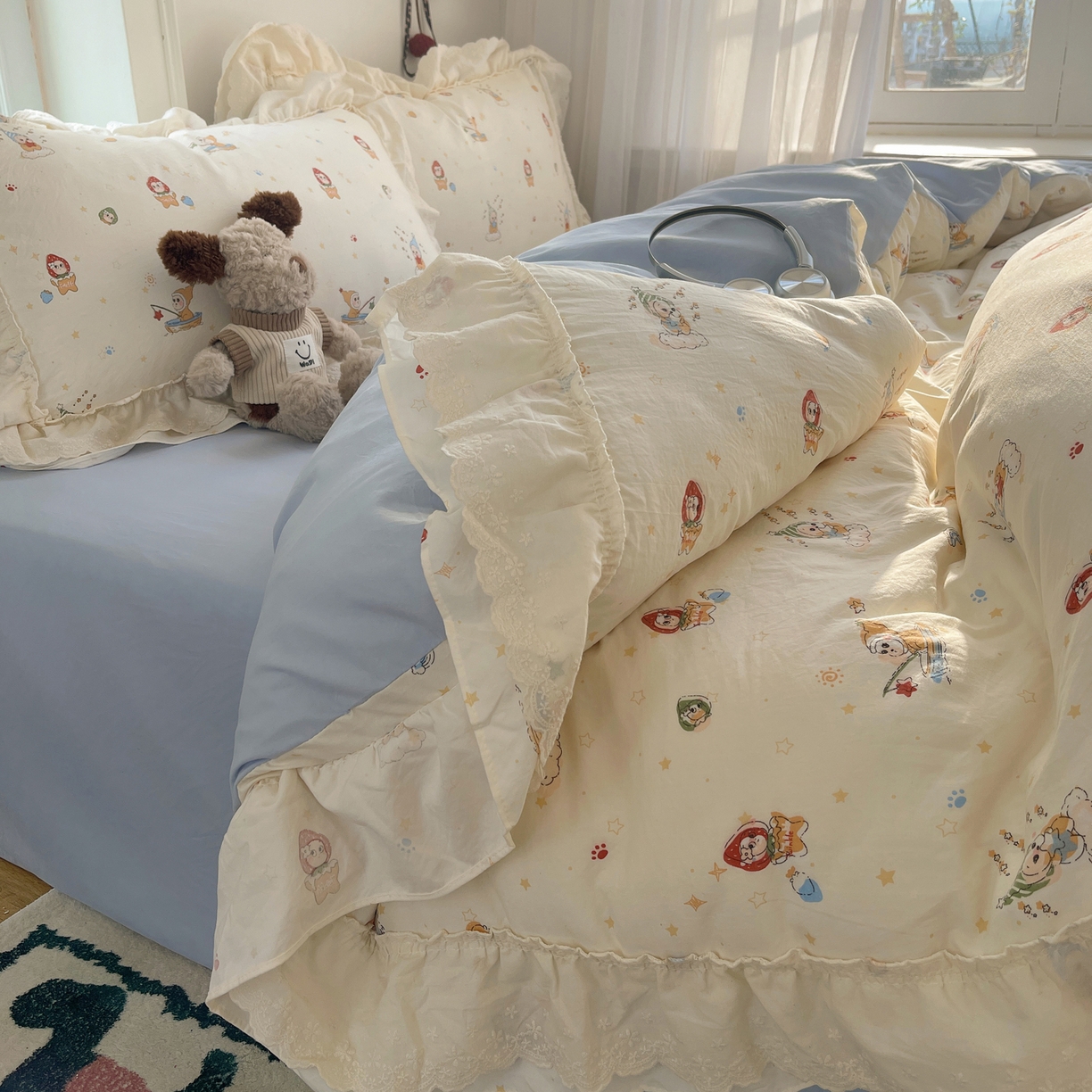 91家纺网 家纺一手货源 找家纺 韩都家居 2026春夏新款古法仿棉蕾丝花边四件套 蓝调小顽家