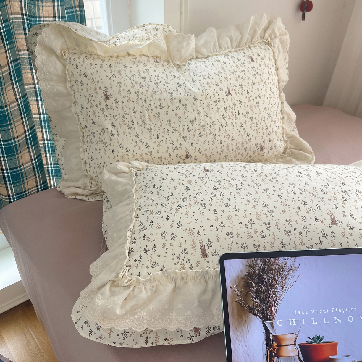 91家纺网 家纺一手货源 找家纺 韩都家居 2026春夏新款古法仿棉蕾丝花边四件套 奶杏蔷薇