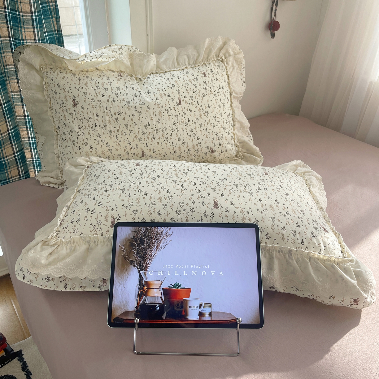 91家纺网 家纺一手货源 找家纺 韩都家居 2026春夏新款古法仿棉蕾丝花边四件套 奶杏蔷薇