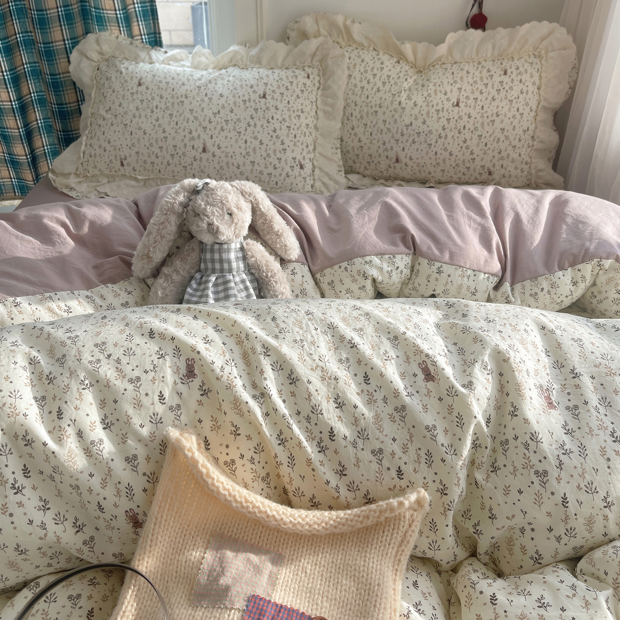 91家纺网 家纺一手货源 找家纺 韩都家居 2026春夏新款古法仿棉蕾丝花边四件套 奶杏蔷薇