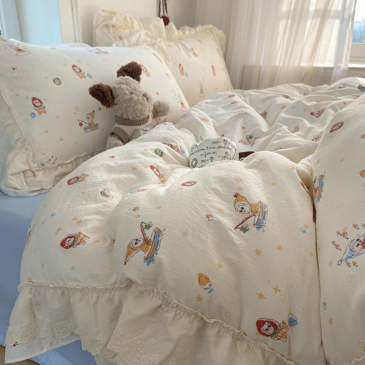 91家纺网 家纺一手货源 找家纺 韩都家居 2026春夏新款古法仿棉蕾丝花边四件套 蓝调小顽家