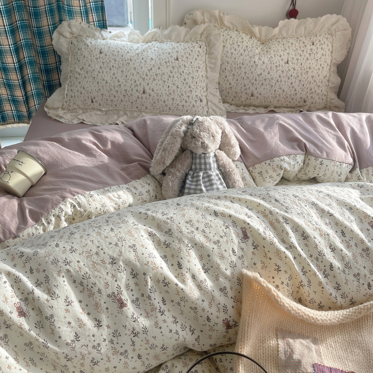 91家纺网 家纺一手货源 找家纺 韩都家居 2026春夏新款古法仿棉蕾丝花边四件套 奶杏蔷薇