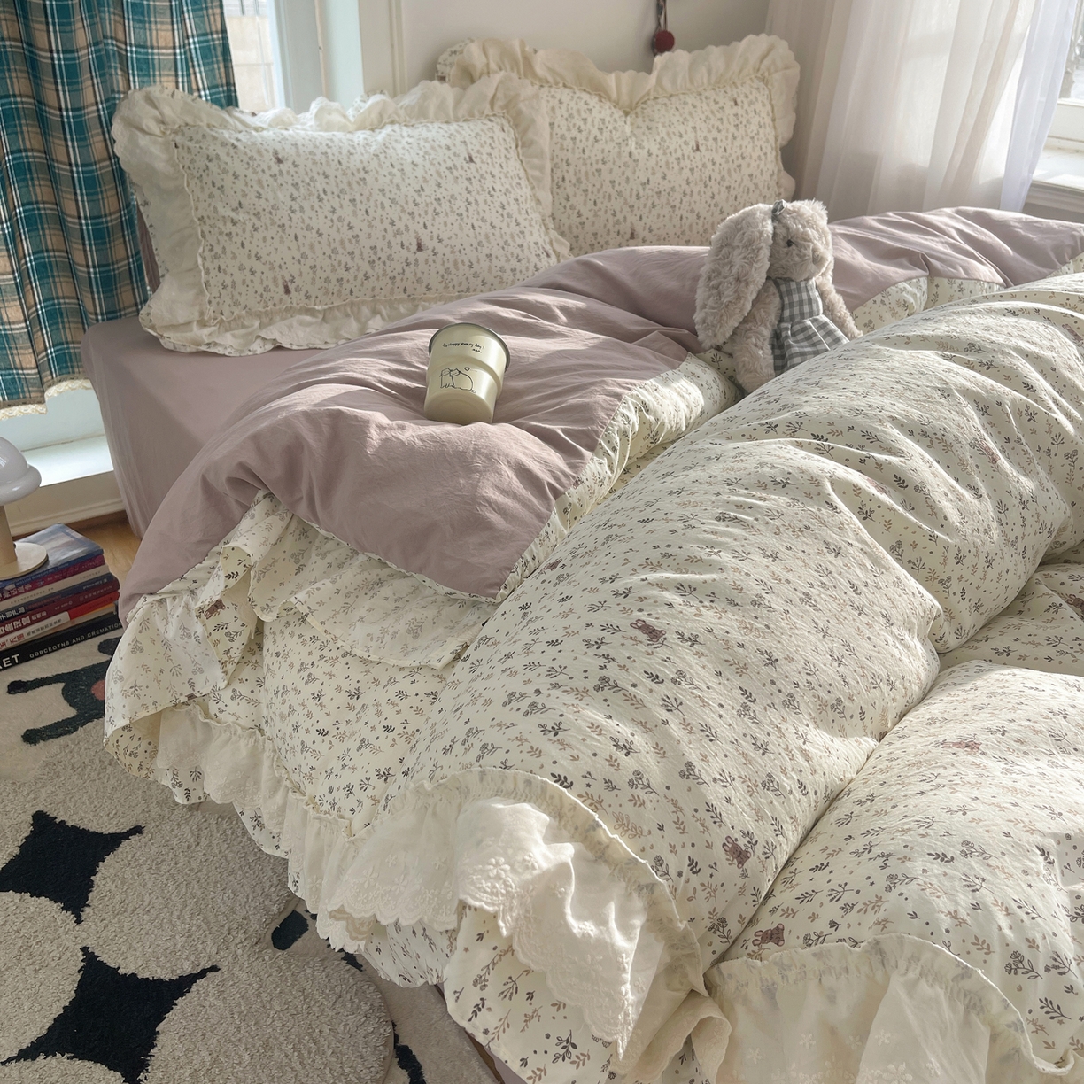 91家纺网 家纺一手货源 找家纺 韩都家居 2026春夏新款古法仿棉蕾丝花边四件套 奶杏蔷薇