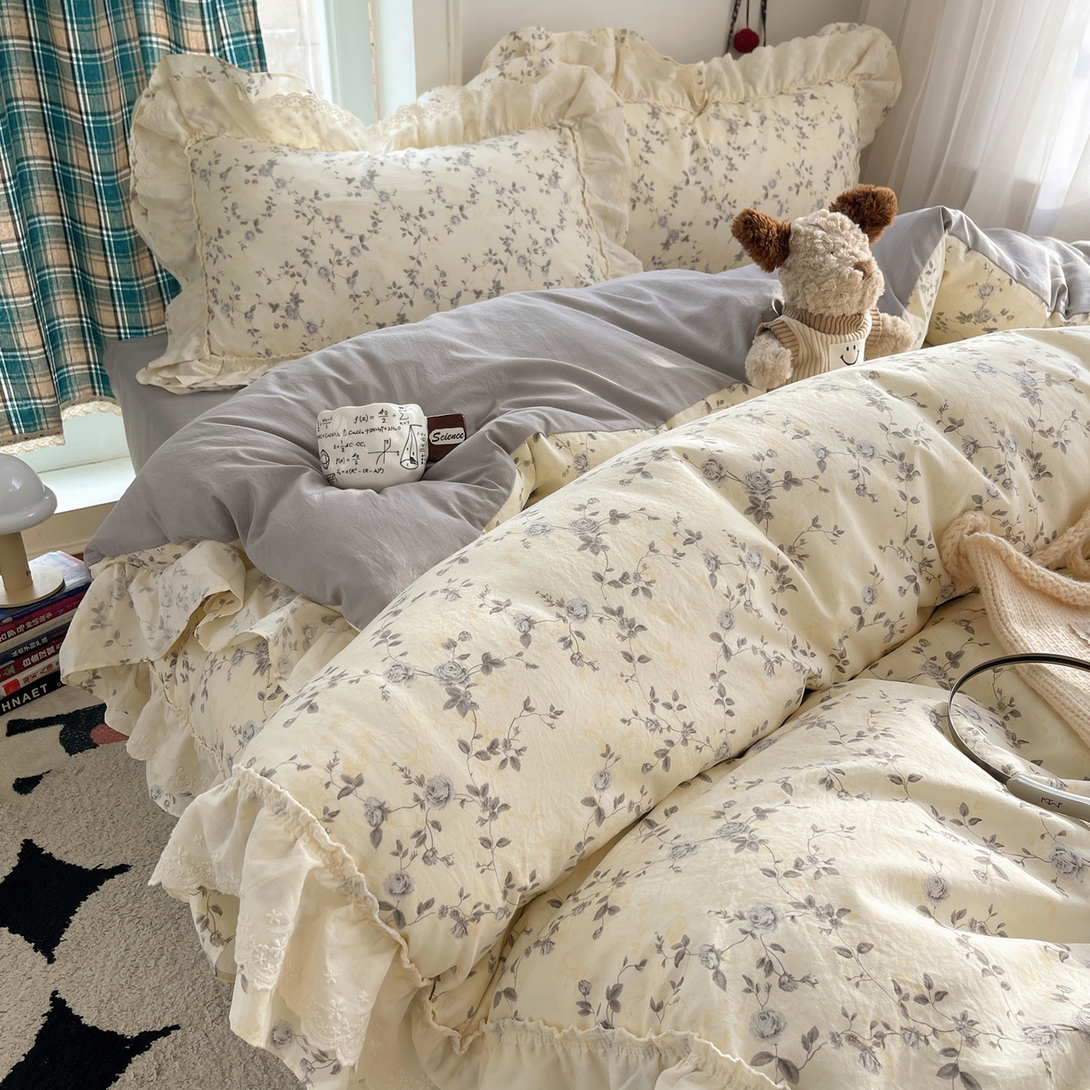 91家纺网 家纺一手货源 找家纺 韩都家居 2026春夏新款古法仿棉蕾丝花边四件套 雾里蔷薇