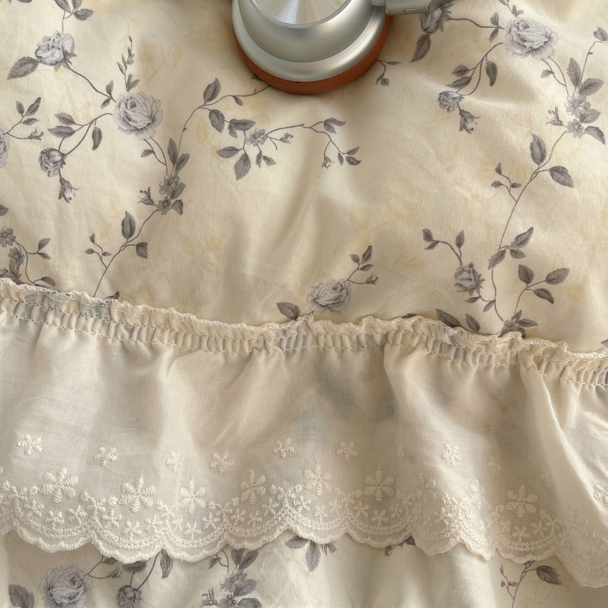 91家纺网 家纺一手货源 找家纺 韩都家居 2026春夏新款古法仿棉蕾丝花边四件套 雾里蔷薇