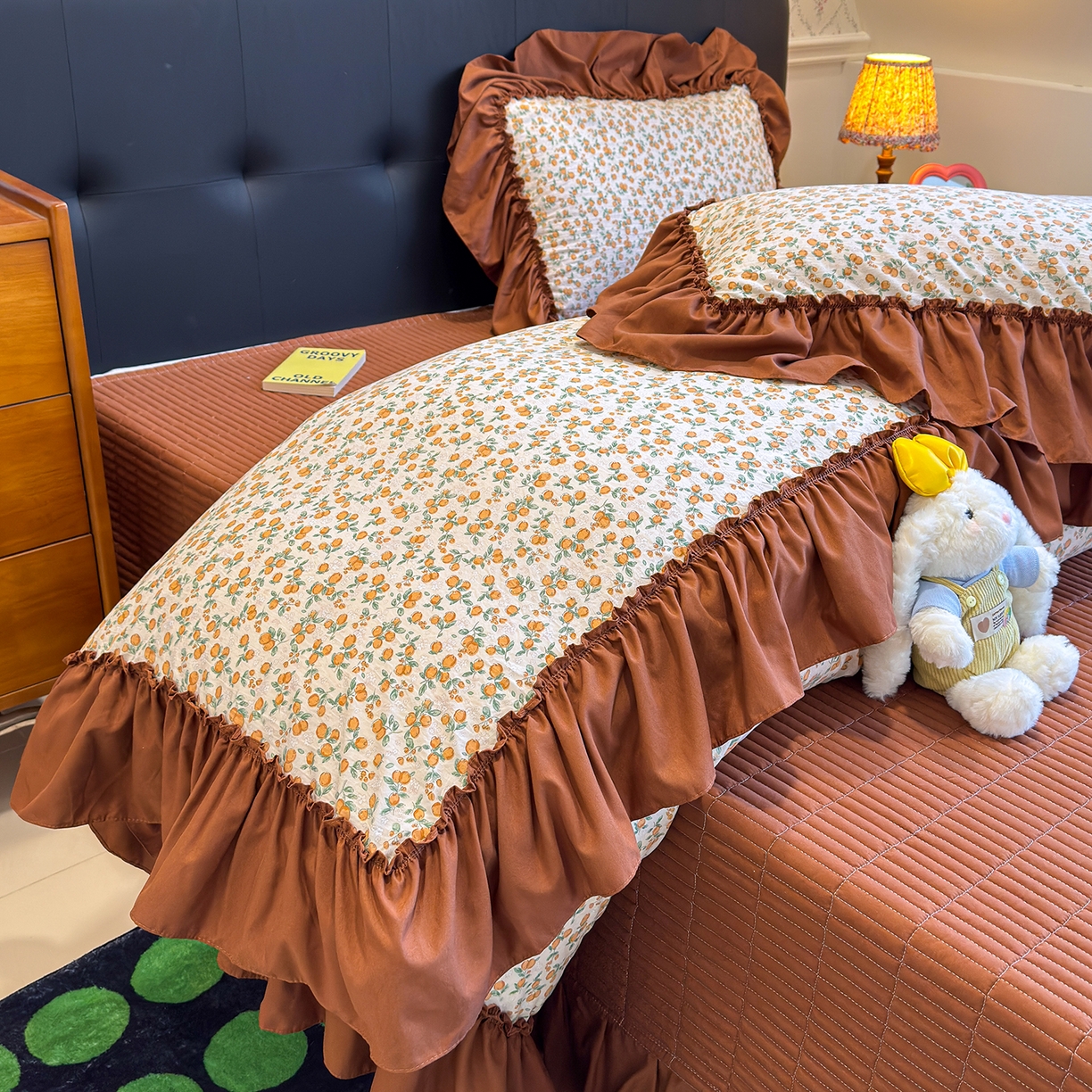 91家纺网 家纺一手货源 找家纺 赫梵茜 2026新款韩系古法韩国水洗棉仿棉云感棉大布袋法式浪漫大花边床盖四件套 春华秋实