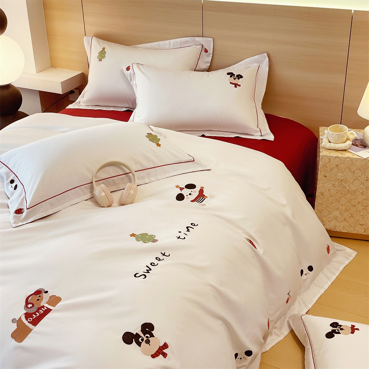 91家纺网 家纺一手货源 找家纺 （总）鼎飞家纺 2026新款100支新疆长绒棉绣花四件套--甜甜的时光