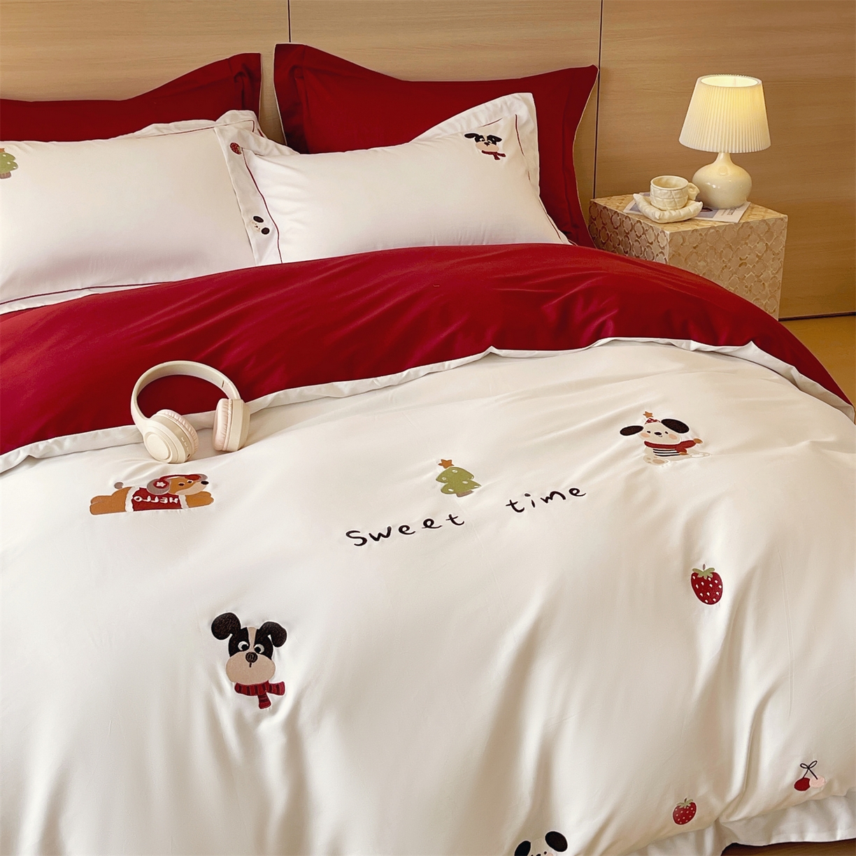 91家纺网 家纺一手货源 找家纺 （总）鼎飞家纺 2026新款100支新疆长绒棉绣花四件套--甜甜的时光