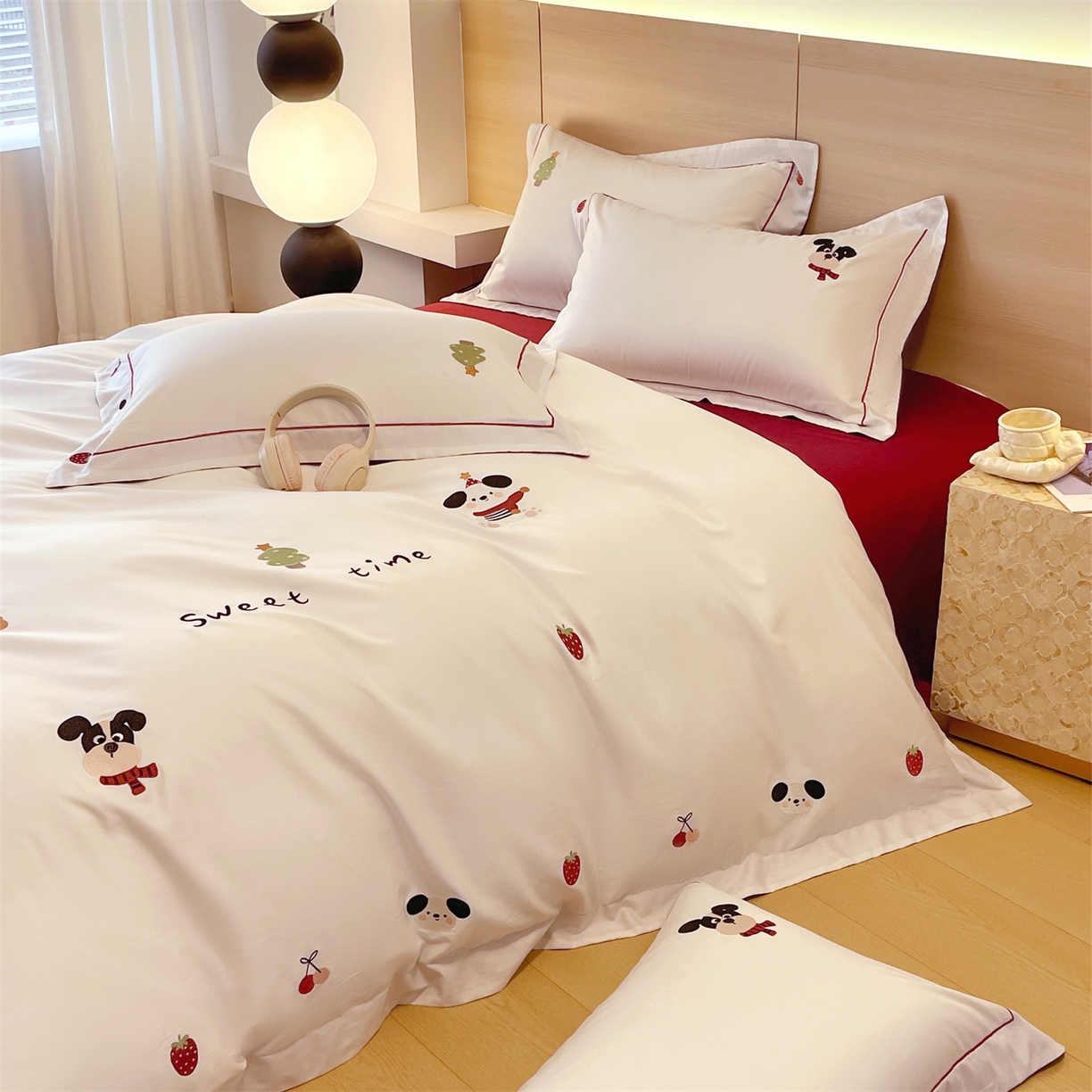 91家纺网 家纺一手货源 找家纺 （总）鼎飞家纺 2026新款100支新疆长绒棉绣花四件套--甜甜的时光