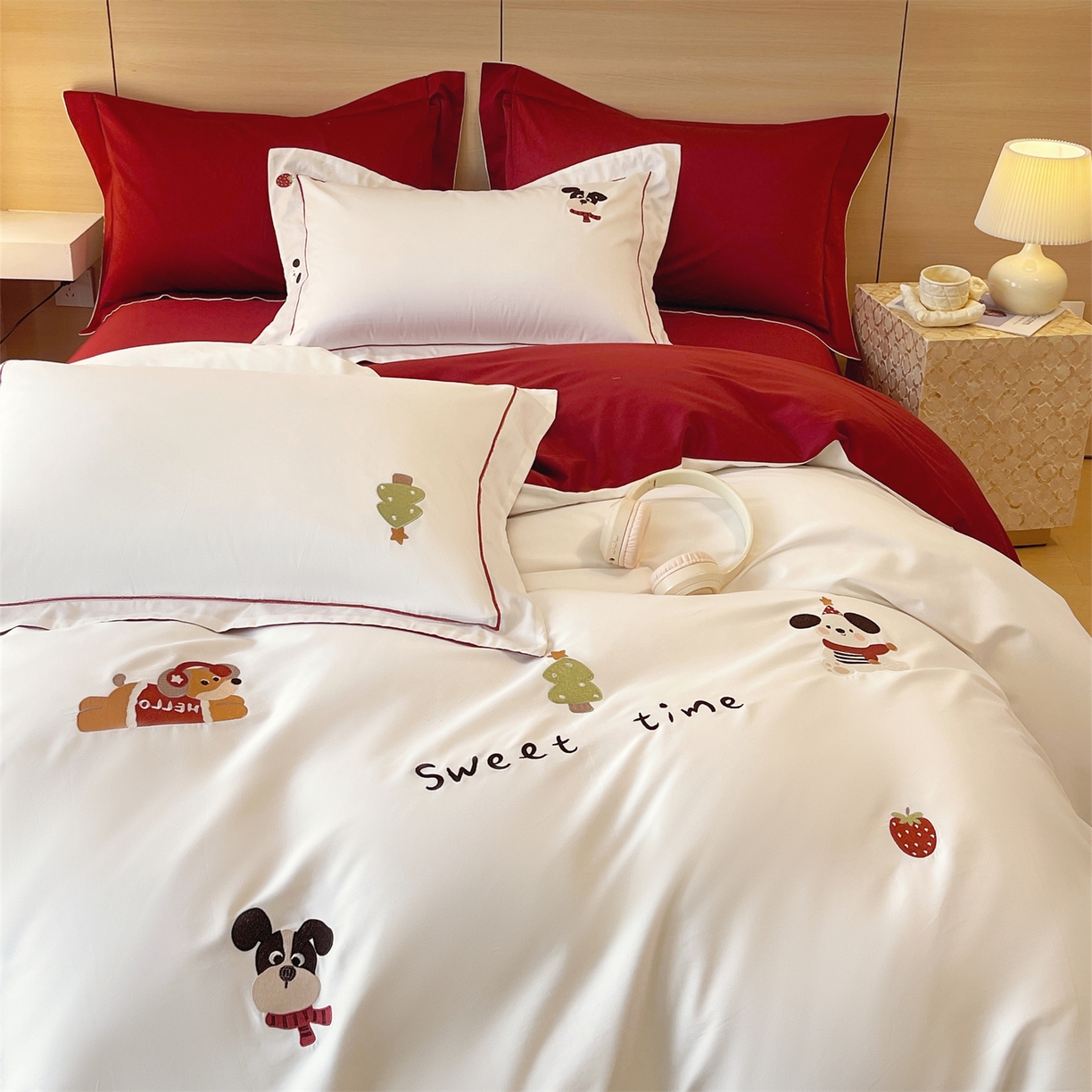 91家纺网 家纺一手货源 找家纺 （总）鼎飞家纺 2026新款100支新疆长绒棉绣花四件套--甜甜的时光