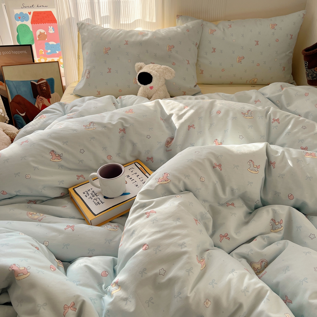 91家纺网 家纺一手货源 找家纺 XIWEN-希文家纺 2026春夏新款40支全棉13372卡通四件套 草莓小马-兰