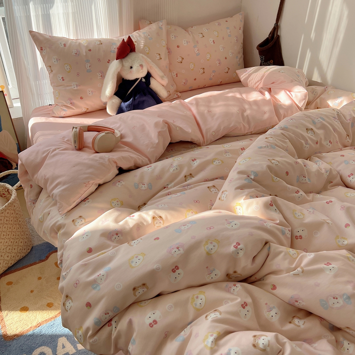 91家纺网 家纺一手货源 找家纺 XIWEN-希文家纺 2026春夏新款40支全棉13372卡通四件套 甜酱小猫-粉