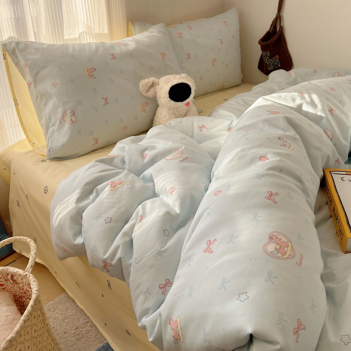 91家纺网 家纺一手货源 找家纺 XIWEN-希文家纺 2026春夏新款40支全棉13372卡通四件套 草莓小马-兰