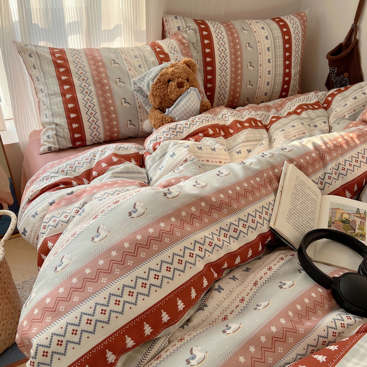 91家纺网 家纺一手货源 找家纺 XIWEN-希文家纺 2026春夏新款40支全棉13372卡通四件套 冰岛小马