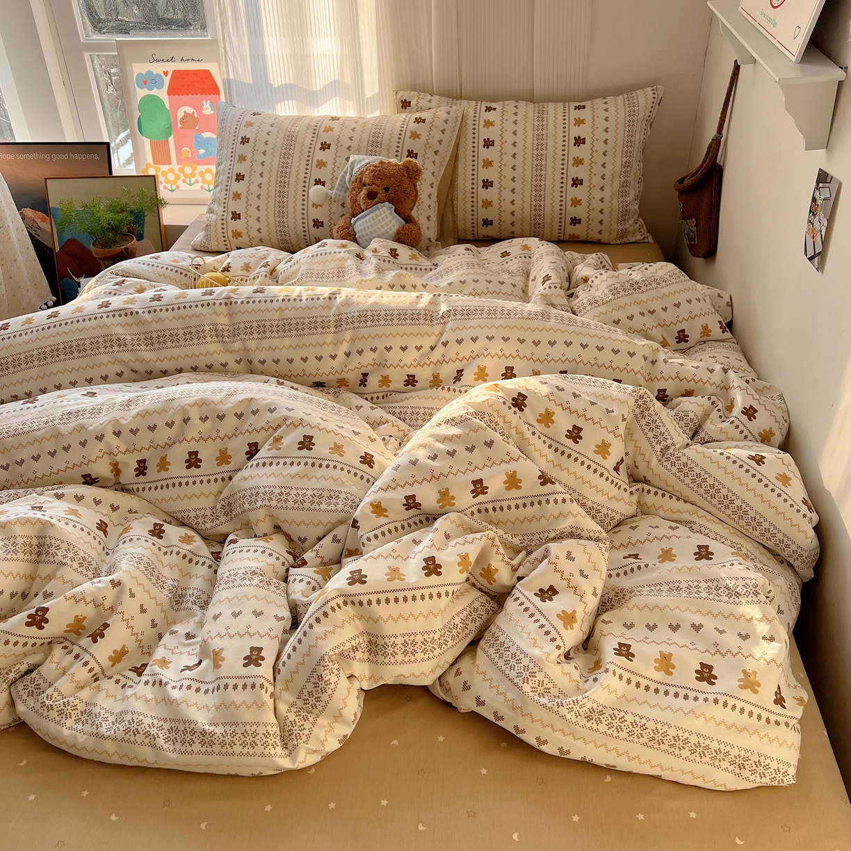 91家纺网 家纺一手货源 找家纺 XIWEN-希文家纺 2026春夏新款40支全棉13372卡通四件套 费尔岛小熊