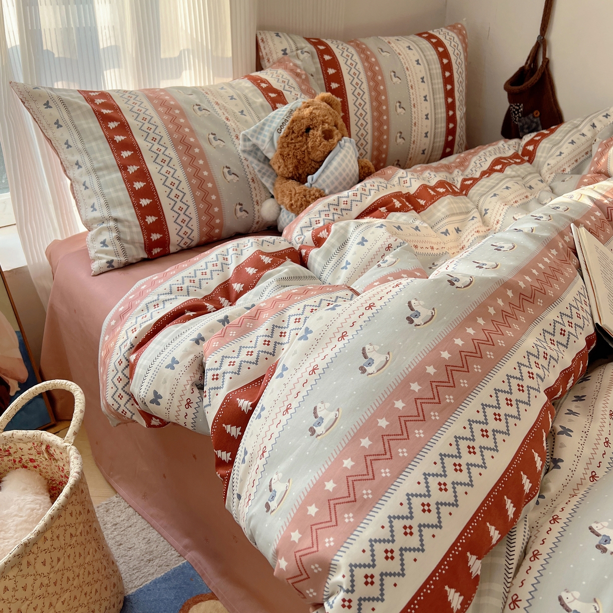 91家纺网 家纺一手货源 找家纺 XIWEN-希文家纺 2026春夏新款40支全棉13372卡通四件套 冰岛小马