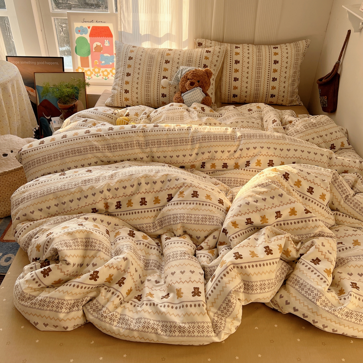 91家纺网 家纺一手货源 找家纺 XIWEN-希文家纺 2026春夏新款40支全棉13372卡通四件套 费尔岛小熊