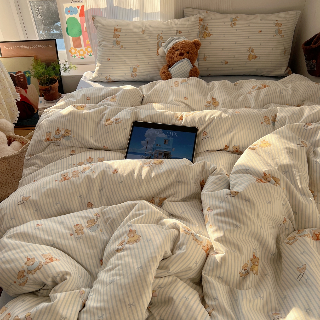 91家纺网 家纺一手货源 找家纺 XIWEN-希文家纺 2026春夏新款40支全棉13372卡通四件套 幸福小熊