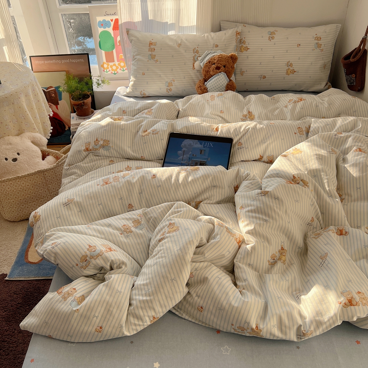 91家纺网 家纺一手货源 找家纺 XIWEN-希文家纺 2026春夏新款40支全棉13372卡通四件套 幸福小熊