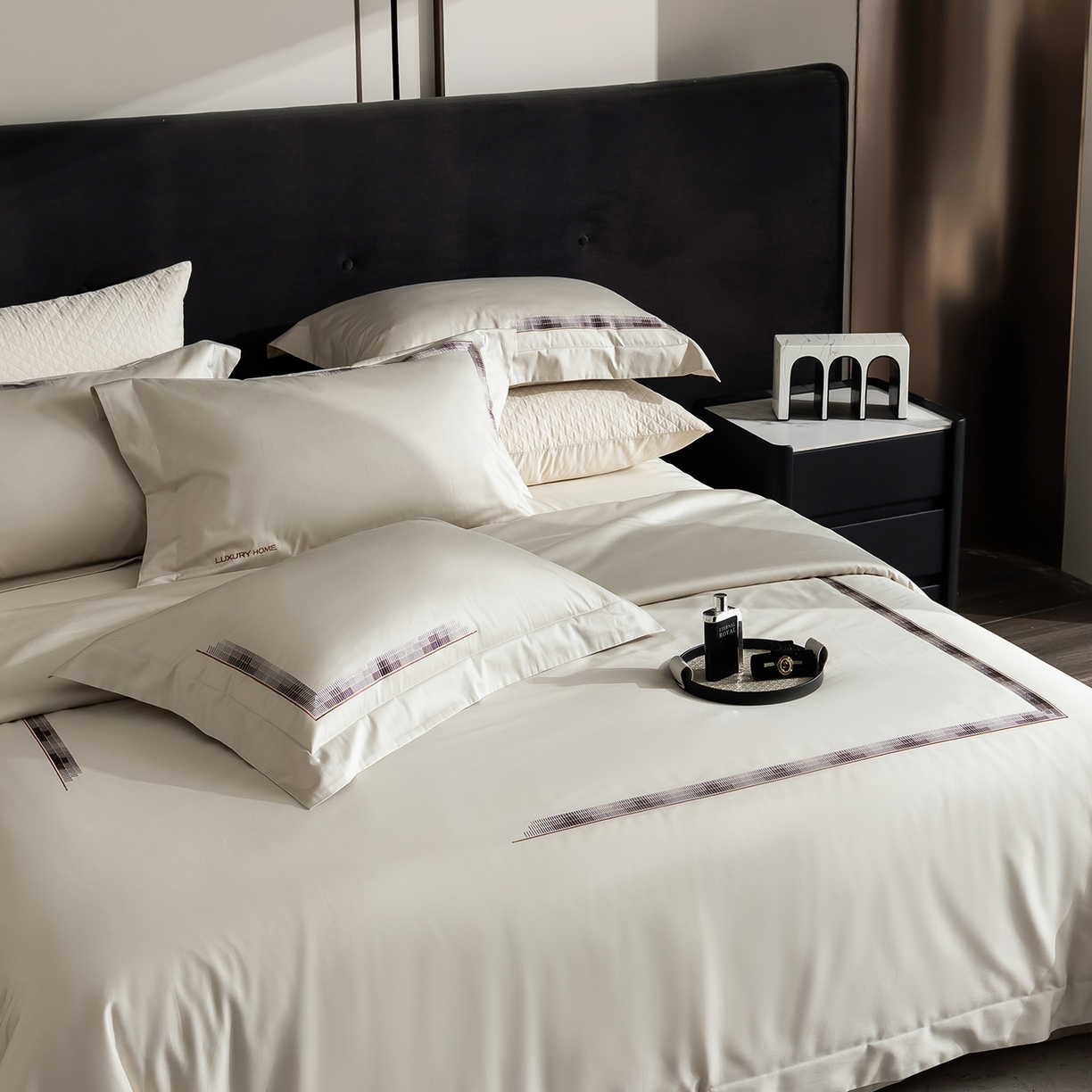 91家纺网 家纺一手货源 找家纺 时亿家居 2026新款100支全棉纯棉绣花四件套-至简逸品系列 逸品-香槟