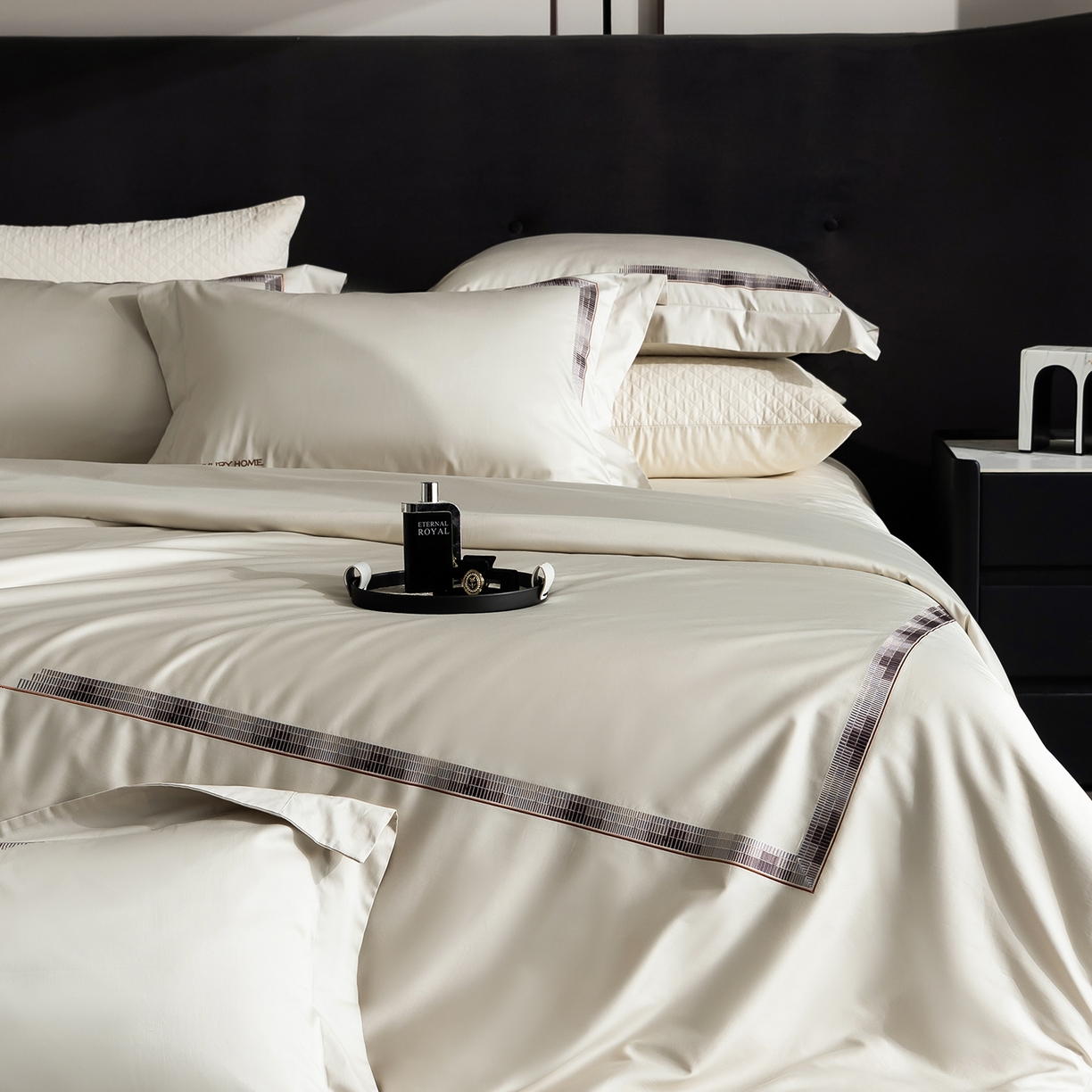 91家纺网 家纺一手货源 找家纺 时亿家居 2026新款100支全棉纯棉绣花四件套-至简逸品系列 逸品-香槟