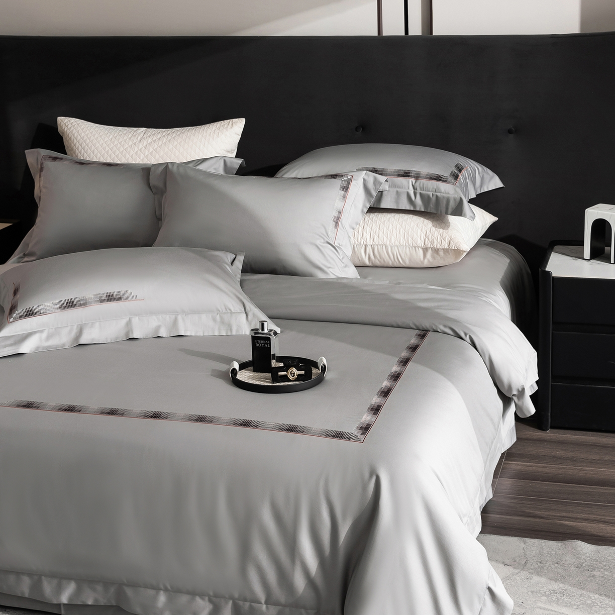 91家纺网 家纺一手货源 找家纺 时亿家居 2026新款100支全棉纯棉绣花四件套-至简逸品系列 逸品-灰