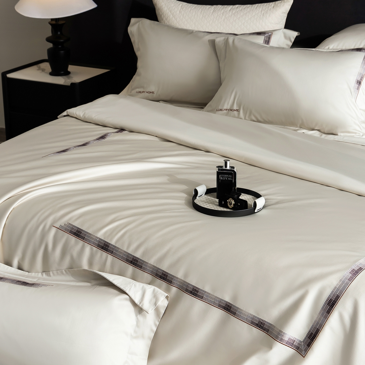 91家纺网 家纺一手货源 找家纺 时亿家居 2026新款100支全棉纯棉绣花四件套-至简逸品系列 逸品-香槟