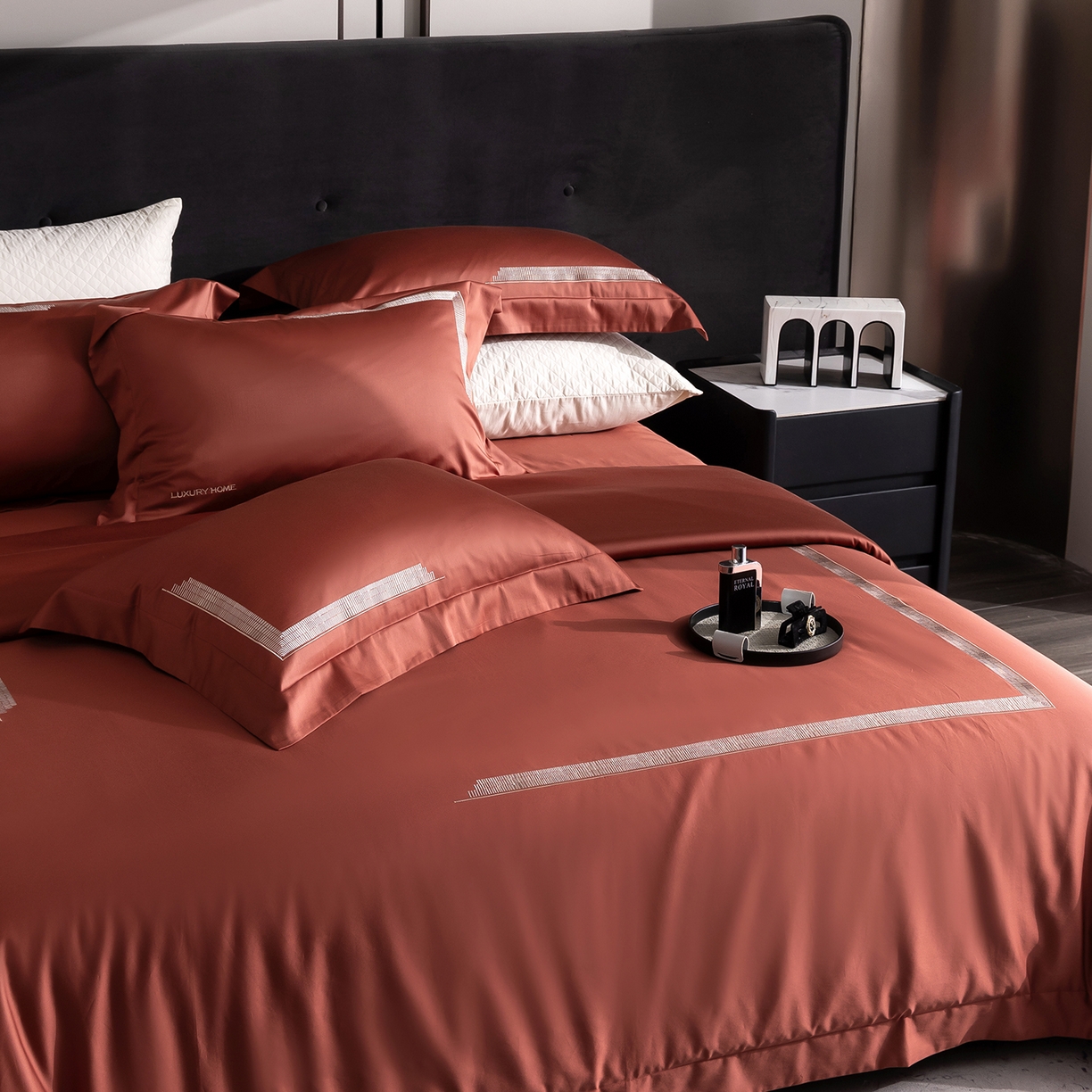 91家纺网 家纺一手货源 找家纺 时亿家居 2026新款100支全棉纯棉绣花四件套-至简逸品系列 逸品-红