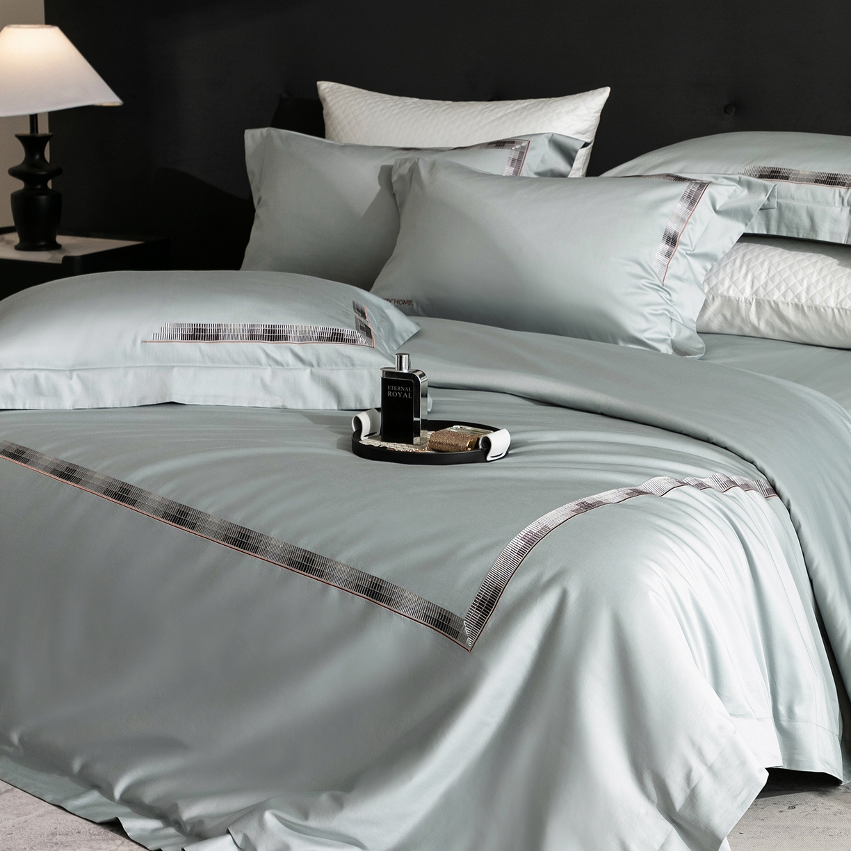 91家纺网 家纺一手货源 找家纺 时亿家居 2026新款100支全棉纯棉绣花四件套-至简逸品系列 逸品-蓝