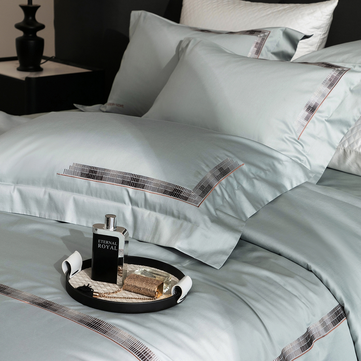 91家纺网 家纺一手货源 找家纺 时亿家居 2026新款100支全棉纯棉绣花四件套-至简逸品系列 逸品-蓝