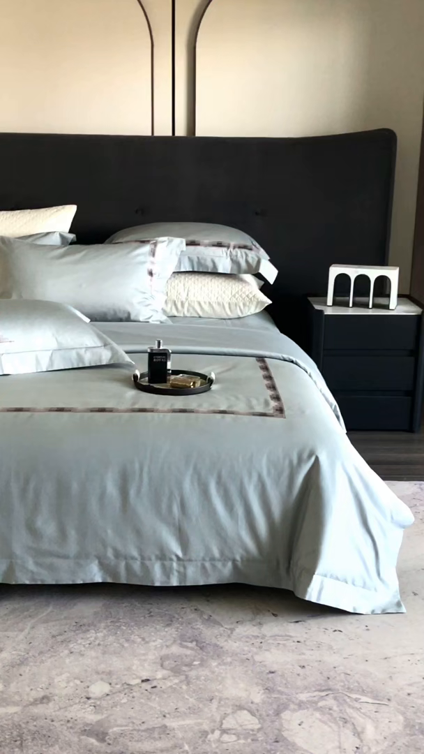 91家纺网 家纺一手货源 找家纺 时亿家居 2026新款100支全棉纯棉绣花四件套-至简逸品系列 逸品-蓝