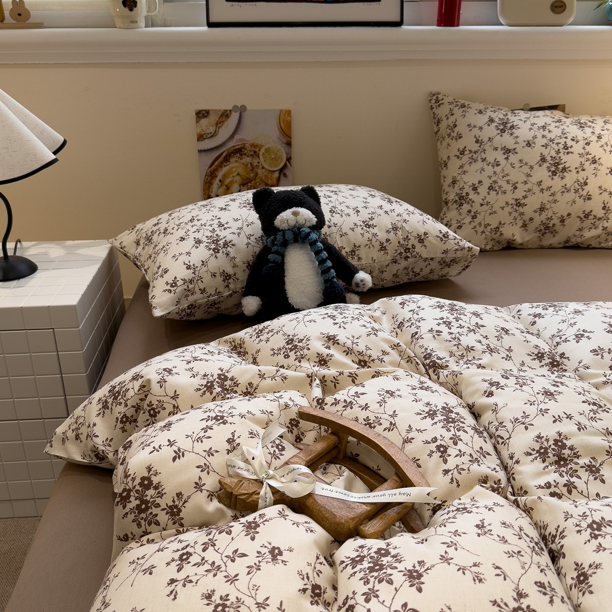 91家纺网 家纺一手货源 找家纺 珺柔家纺 2026新款亲肤舒适棉麻印花四件套 好运连连