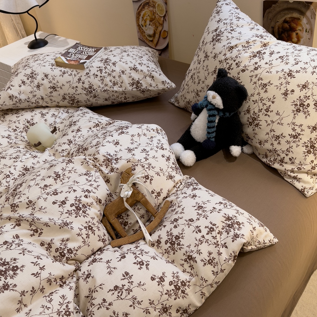 91家纺网 家纺一手货源 找家纺 珺柔家纺 2026新款亲肤舒适棉麻印花四件套 好运连连