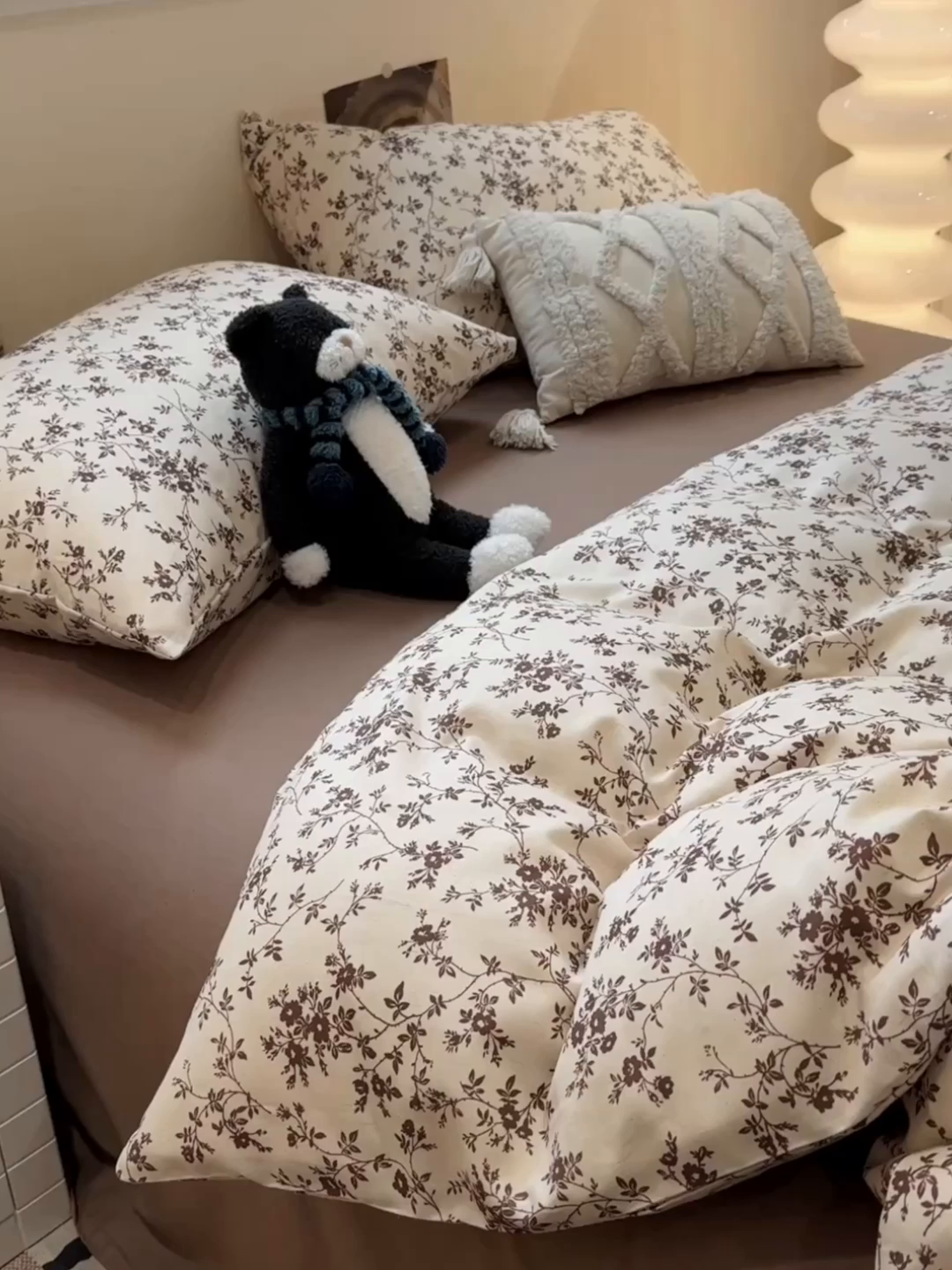 91家纺网 家纺一手货源 找家纺 珺柔家纺 2026新款亲肤舒适棉麻印花四件套 好运连连