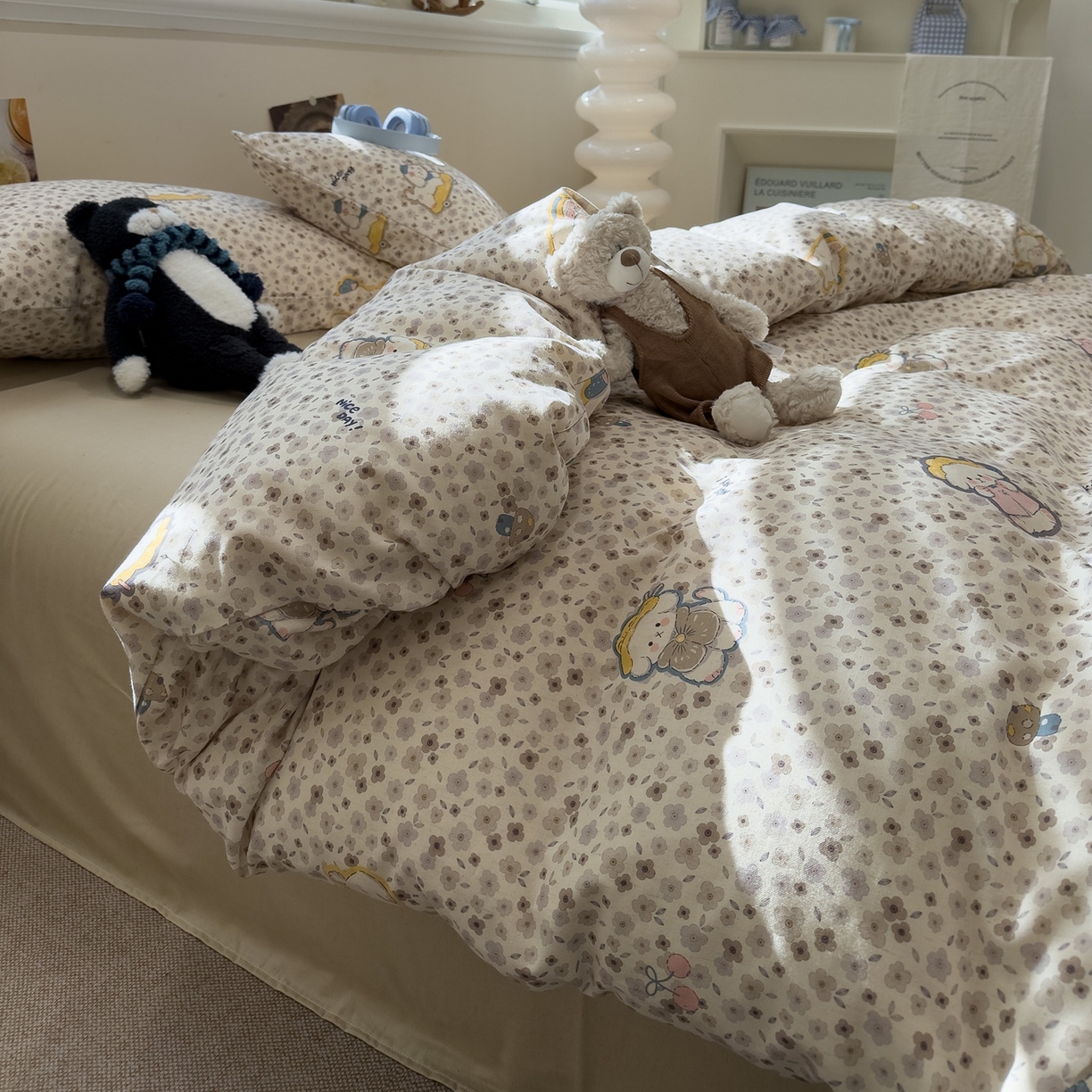 91家纺网 家纺一手货源 找家纺 珺柔家纺 2026新款亲肤舒适棉麻印花四件套 滑板小狗