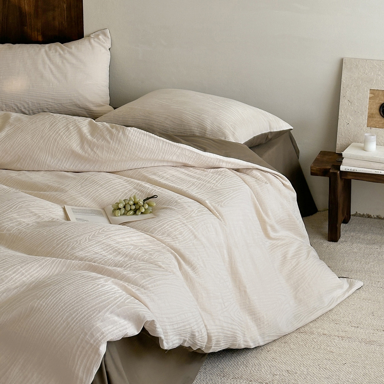 91家纺网 家纺一手货源 找家纺 静家居-简约原创家纺 2026新款奶油叱咤风60s全棉纯棉厚织提花四件套轻屿 轻屿-素珀