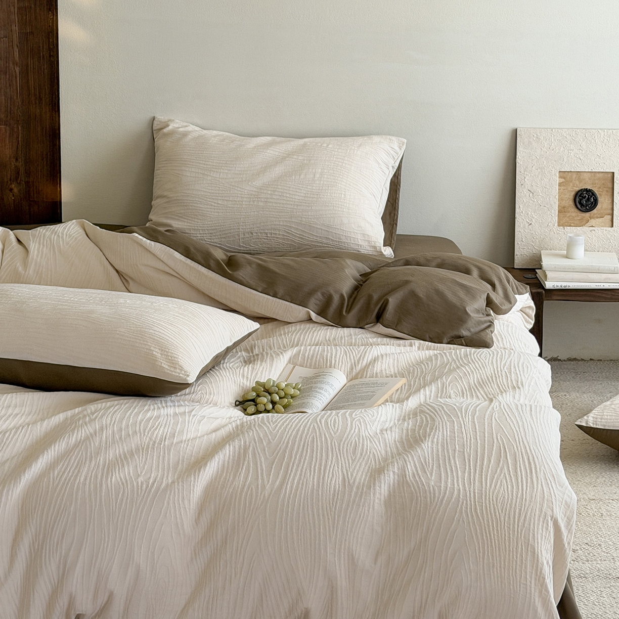 91家纺网 家纺一手货源 找家纺 静家居-简约原创家纺 2026新款奶油叱咤风60s全棉纯棉厚织提花四件套轻屿 轻屿-素珀