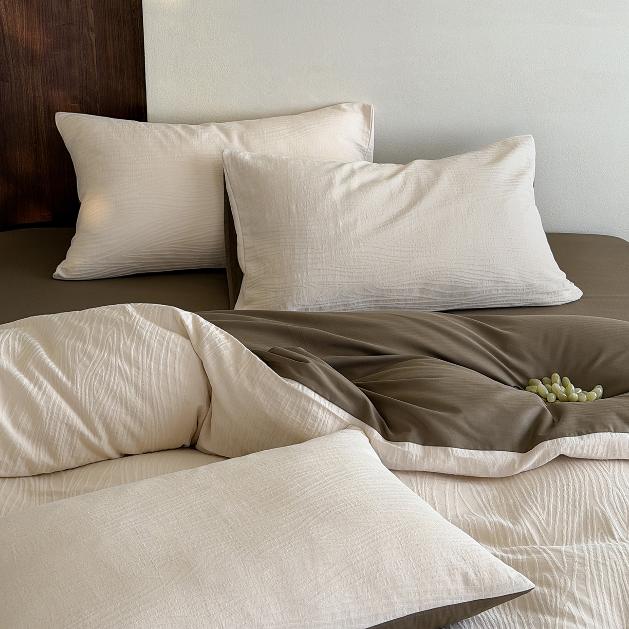 91家纺网 家纺一手货源 找家纺 静家居-简约原创家纺 2026新款奶油叱咤风60s全棉纯棉厚织提花四件套轻屿 轻屿-素珀