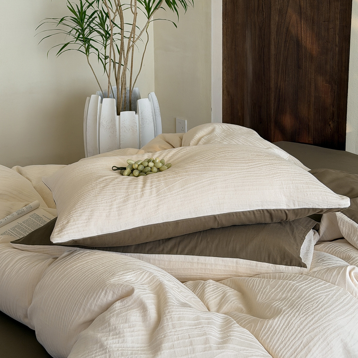 91家纺网 家纺一手货源 找家纺 静家居-简约原创家纺 2026新款奶油叱咤风60s全棉纯棉厚织提花四件套轻屿 轻屿-素珀