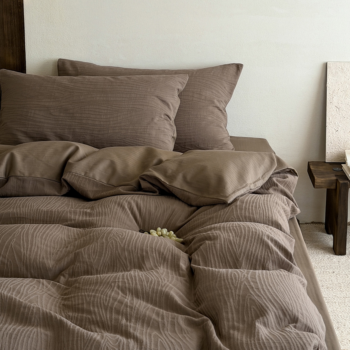 91家纺网 家纺一手货源 找家纺 静家居-简约原创家纺 2026新款奶油叱咤风60s全棉纯棉厚织提花四件套轻屿 轻屿-棕逸