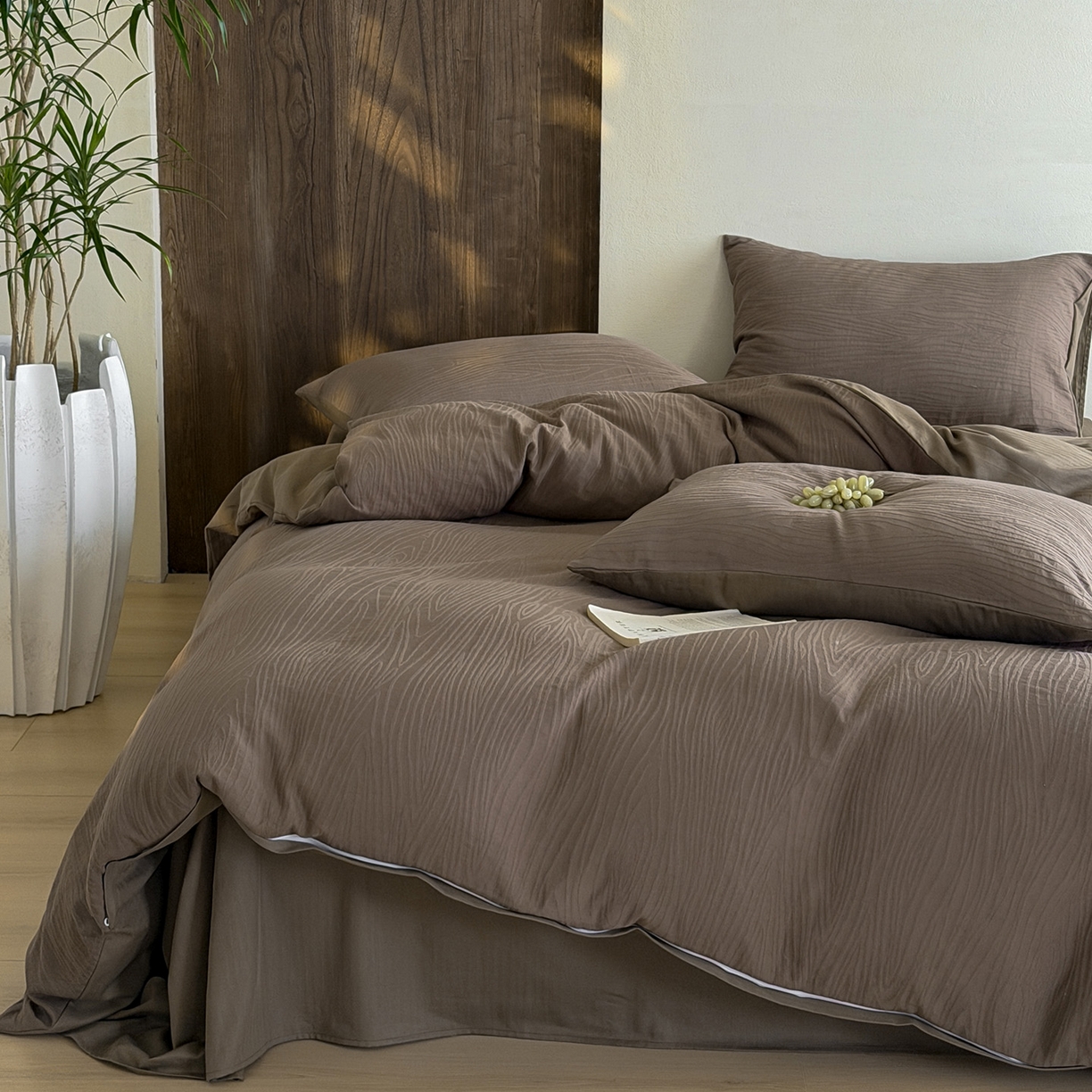 91家纺网 家纺一手货源 找家纺 静家居-简约原创家纺 2026新款奶油叱咤风60s全棉纯棉厚织提花四件套轻屿 轻屿-棕逸