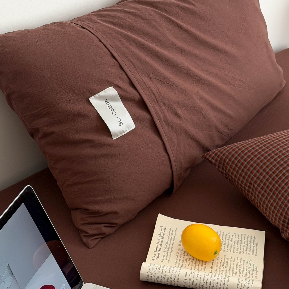 91家纺网 家纺一手货源 找家纺 十里居 2026新款lns博主风全棉纯棉色织水洗棉四件套 焦糖红格